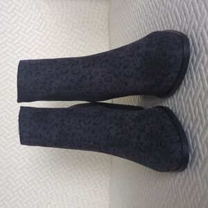 NIB Vintage Havana Rook Suede Ankle Boots in Black Cheetah - Sz 7.5